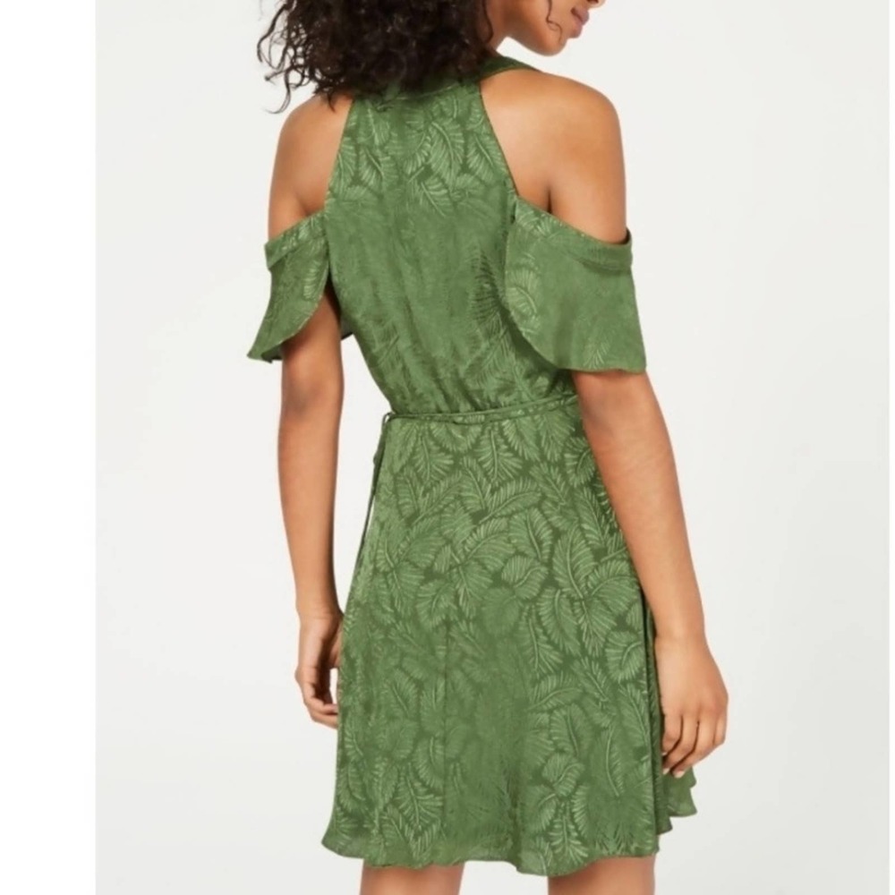 City Studio Women Juniors Medium Wrap Dress Green - Picture 2 of 9
